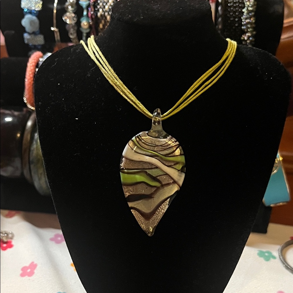 Multicolor Green Glass Leaf Pendant Necklace